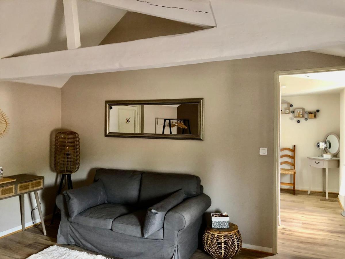 Le Numero 15 Saint-Seurin-sur-l'Isle Exterior photo